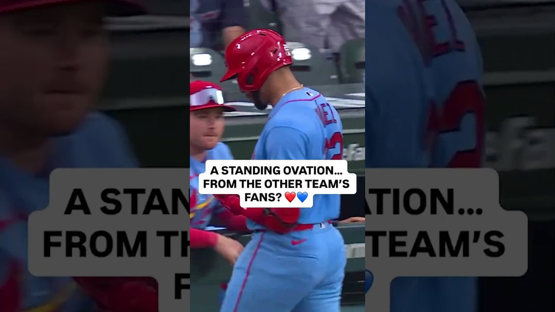 The Wrigley Field fans knew they were witnessing history yesterday 👏