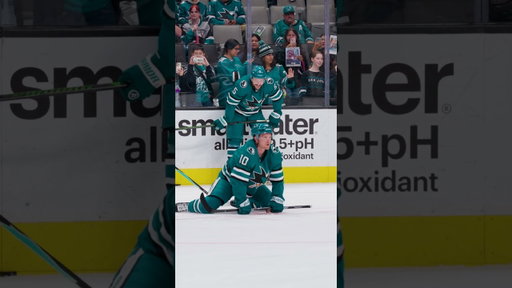 The Dellandrea and Smith warmup routine is back.  #hockey #nhl #sharks