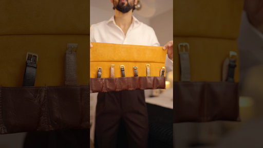 A gesture no one sees, the soul of moda elegante masculina. #suitstyle #grwn #asmr