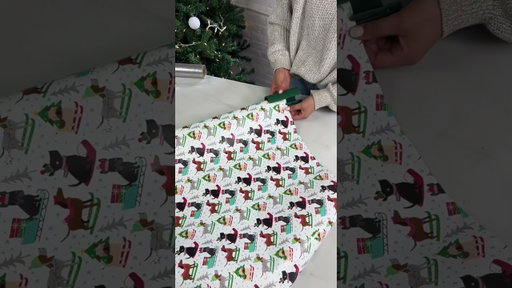 One tool to make every holiday gift perfect ✅ #christmas #xmas #giftwrapping #giftideas #diy