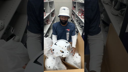 NFL equipment manager preps for rivalries uniforms 👀