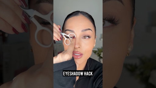 Eyeshadow Hack l Christen Dominique