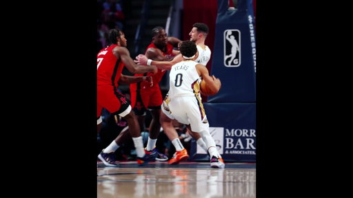 Jeremiah Fears Handles & Finishes vs. Rockets #pelicans #nba #shorts