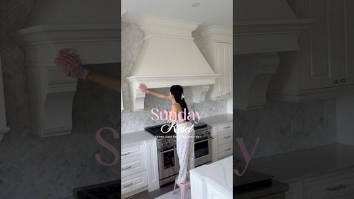 Kitchen deep clean time, nothing more satisfying!🎀🪽🤍