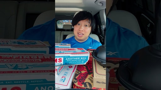 Pizza Hut VS Dominos: Who Is Better? 🔥