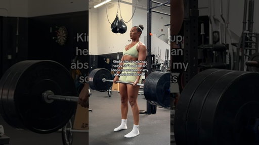 Incredibly chic. 💅🏽 #motivation #fitnessmotivation #fitnessjourney #deadlift