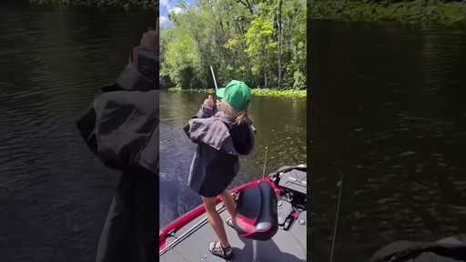 My Florida Lunker!! Any guesses on how much this lunker weighed?? #fishing #bass #florida