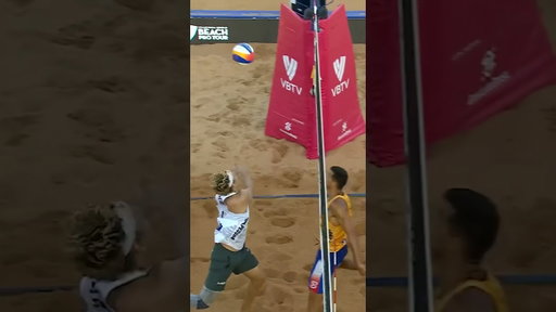 Big brain move by Sweden 😮‍💨🇸🇪 #beachprotour #beachvolleyball