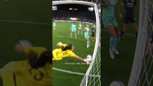 How did Lorena save this?! 😱 #nwsl #soccer #goalkeeper #save #kansascity