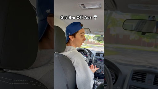 Bro is a meance on aux