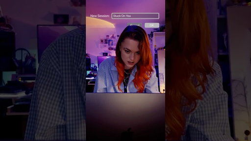 Watch Ellie Dixon make her debut album in her bedroom