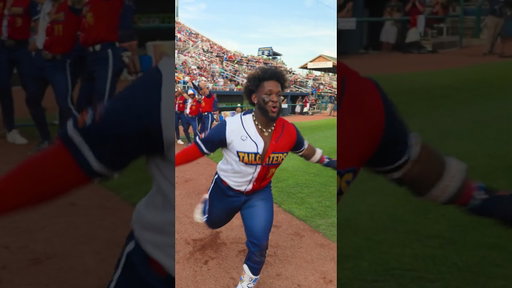 Taj Porter got ‘em git’n up! 🤠 #bananaball #texas #texastailgaters #savannahbananas
