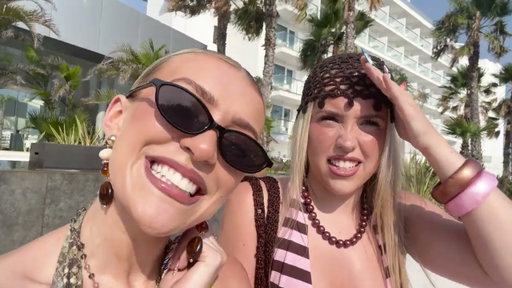 SISTER IBIZA VLOG, HIPPY MARKET, JOURNAL MAKING & HAULS!!