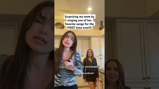 i can’t tell if she liked it!!!! #singer #singing #live #cover #unsteady
