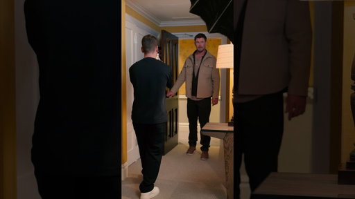 JEREMY LYNCH & CHRIS HEMSWORTH BEHIND THE SCENES 👀🎬
