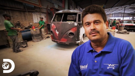 Navarro Decepciona al Equipo con la Combi del 58 | Lo Mejor De Méxicanicos | Discovery Latinoamérica