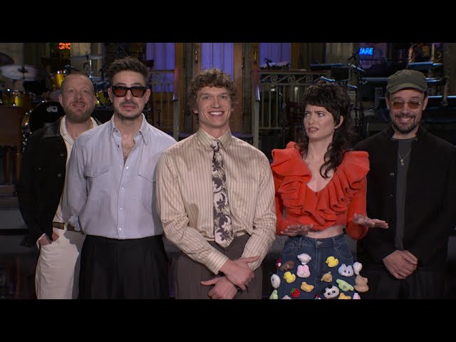 SNL Host Connor Storrie, Mumford & Sons and Sarah Make Out