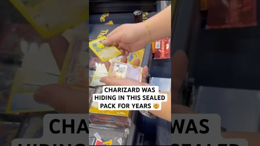 CHARIZARD WAS HIDING IN THIS SEALED PACK FOR YEARS 🤯