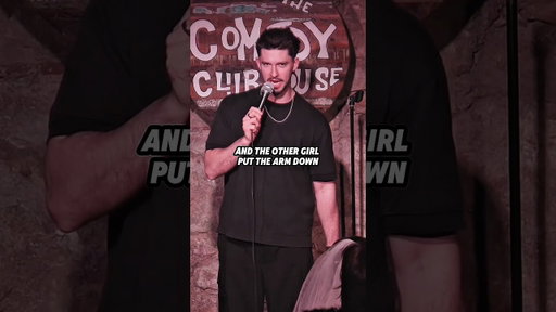 I creeped out the audience in Barcelona #standupcomedy #standup #comedy #funny #creep #comedian