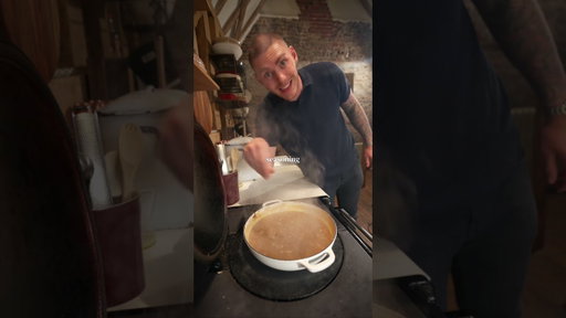 Chicken Pot Pie (full recipe in Salty Flavours Club)