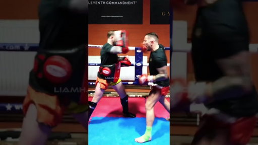 Fight specific pad drills … Liamharrisontraining 👊🏻. #muaythai
