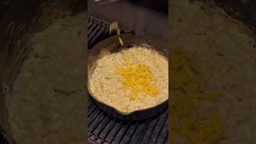 Buffalo Chicken Mac n’ Cheese on the back patio #outdoorcooking #traeger #recipe