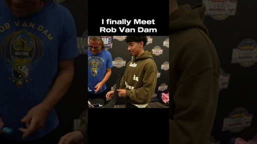 I finally meet rob van damn and had him sign the belt #robvandam #wwe #meet #goal