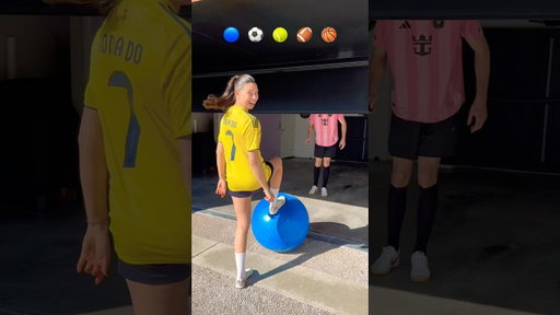 Who Can Pass The Ball Last? 😳
