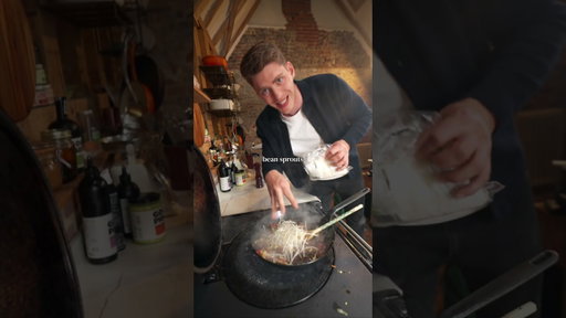 10-Min Sticky Oyster Beef Mince Rice Noodles 🔥