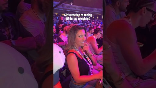 GIRLS REACTION TO ANTHONY JOSHUA WEIGH IN 👀