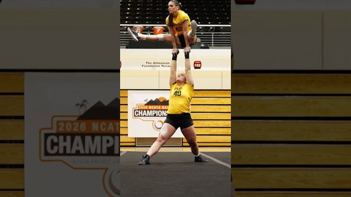 How is this even possible 😳 #viral #shorts