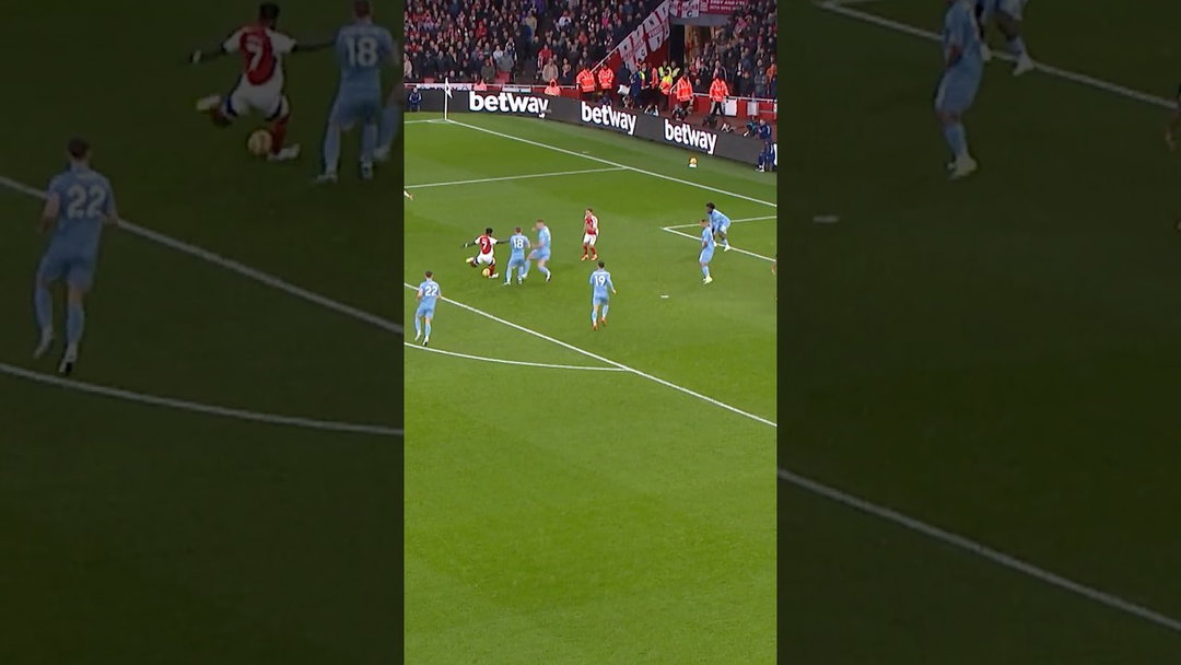 STUNNING BUKAYO SAKA STRIKE!