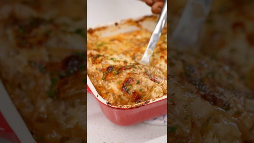 The Easiest holiday Side recipe!! Caramelized onion  & gruyere cheese scallop potatoes #easyrecipes