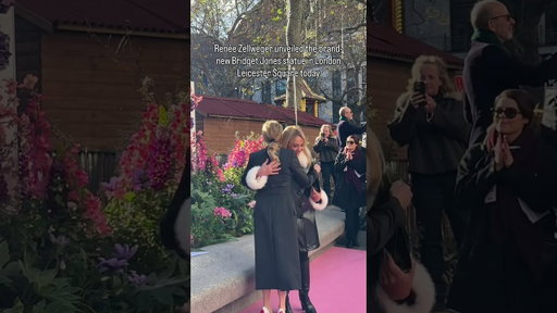 #discoverlsq #renéezellweger #london #unveiling #bridgetjones #londoners