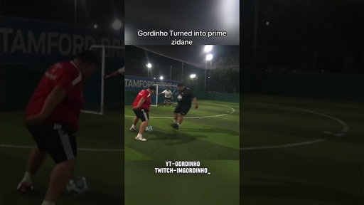 Moving like Zidane