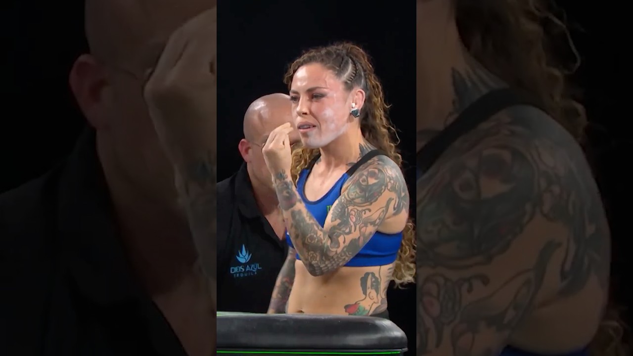 Ate the slap and hit her with the 🤌