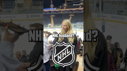 Emma didn’t hesitate - even for the trick question 👏 #nhl #edmontonoilers #couplegoals