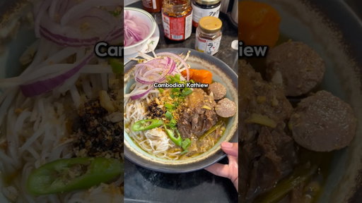Making this noodle soup for the first time! So good! Kathiew 🇰🇭