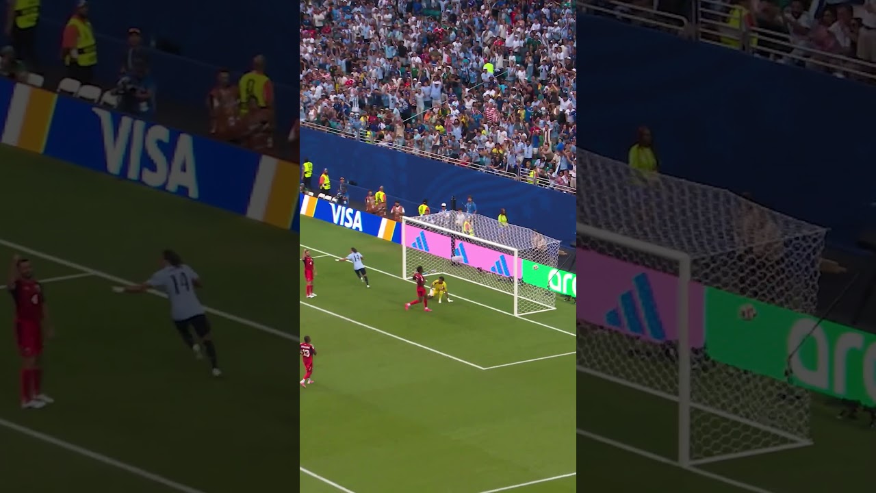 Canobbio scores his first #FIFAWorldCup goal for Uruguay. #FIFAWorldCupOnYT #shorts #worldcup