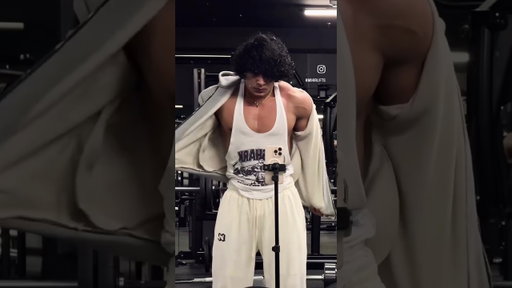 #shoulders #creatine #symmetry
