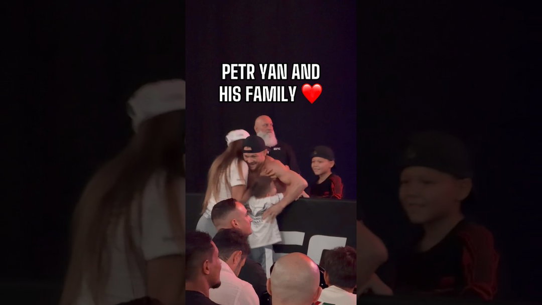 Family first. Petr Yan is a happy man ❤️