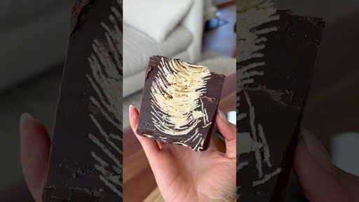 OMG I made the VIRAL chocolate chip log 🙈