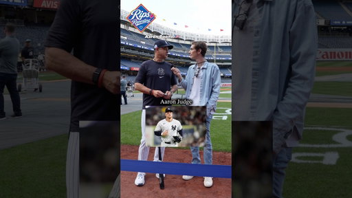 Aaron Boone opens some 2026 Topps Series 1…👀🔥💯#shorts