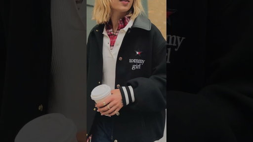 TOMMY JEANS | Lindsay Vrckovnik