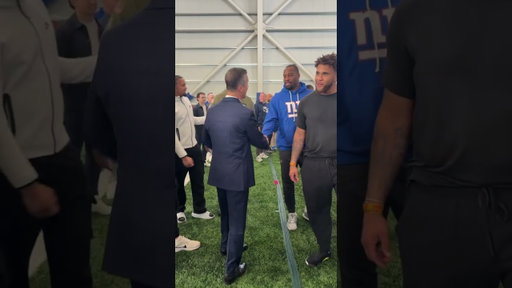 Coach had to meet the guys before the presser 🤝 #shorts #giants #nfl #newyorkgiants #johnharbaugh