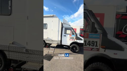 Mi casa en las carreras!! Os la enseño! #autocaravana #iveco #4x4 #viajar