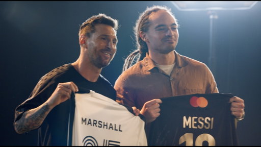 Ten fans. Ten swaps. One epic moment with Leo Messi.