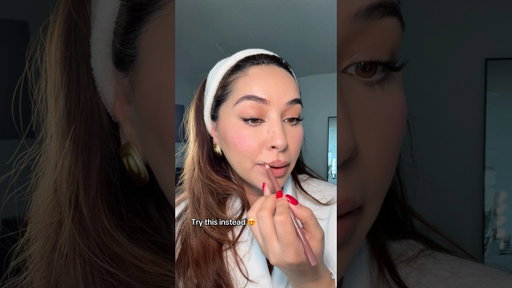 How to over-line your lips!!! #liptrend #lipliner #makeup