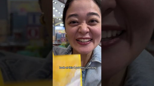 🍎 Unboxing happiness in NYC! ✨