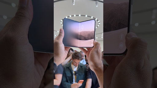 iPhone Duo - Hands-On